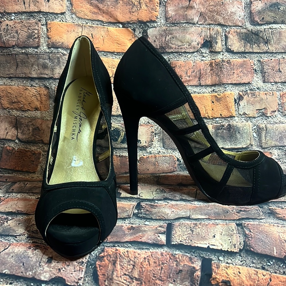 Badgley Mischka Black Mesh Heels Sz 8.5